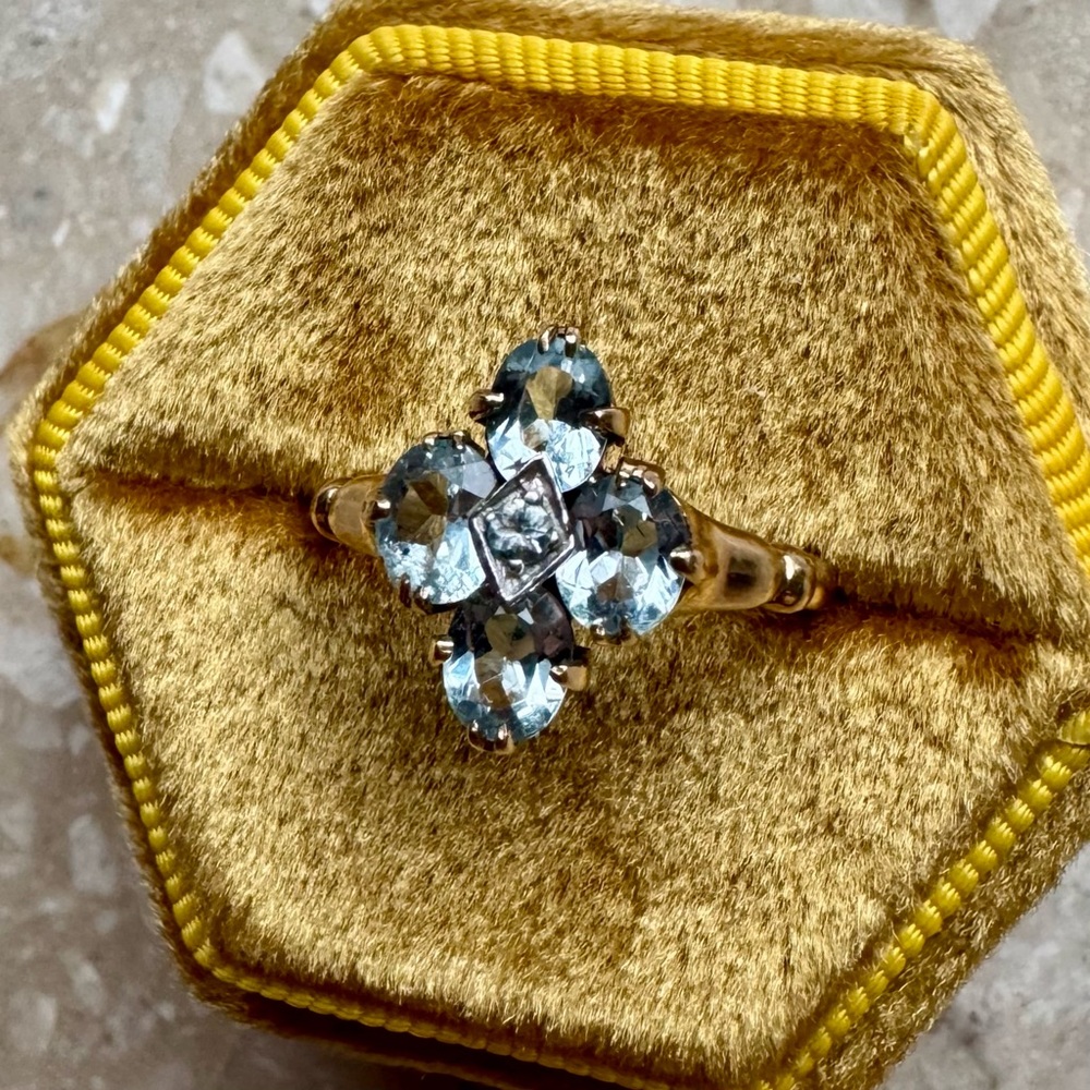 Vintage Aquamarine Yellow Gold Art Deco Ring - Picture 9 of 12